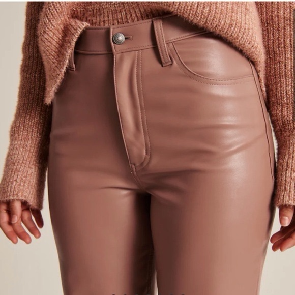 Abercrombie Vegan Leather 90s Straight Pant in Maeve Pink 28 6S NWOT - Picture 2 of 8